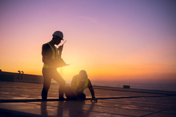 Best Roof Gutter Cleaning  in Milford, NJ